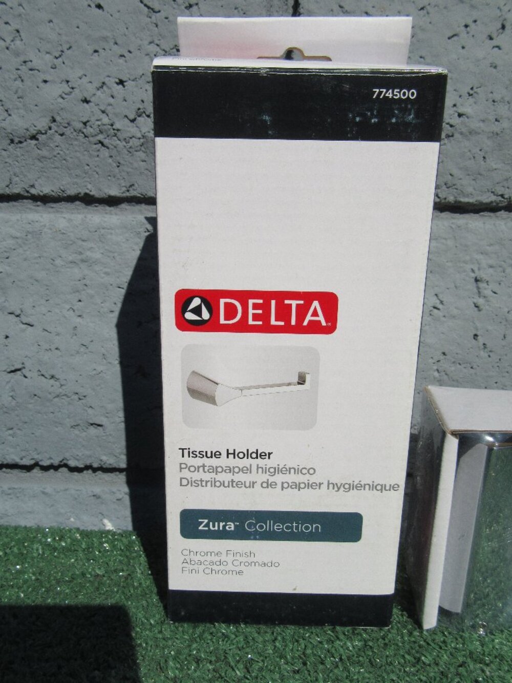 Brand New Delta Zura Collection Chrome Finish Toilet Paper Tissue Holder 774500